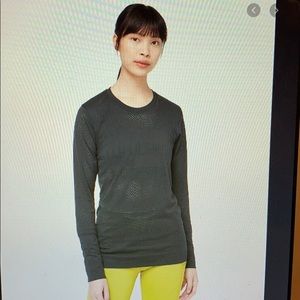 Lululemon long sleeve workout top